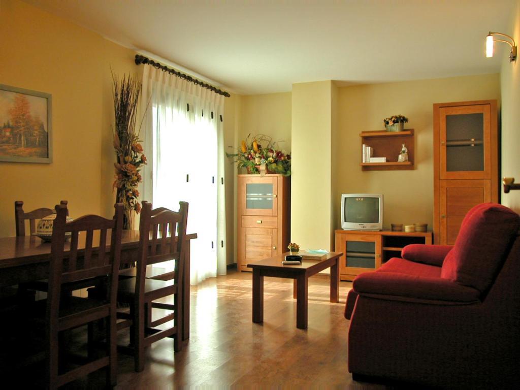 Apartamentos Estop Sahun Екстериор снимка