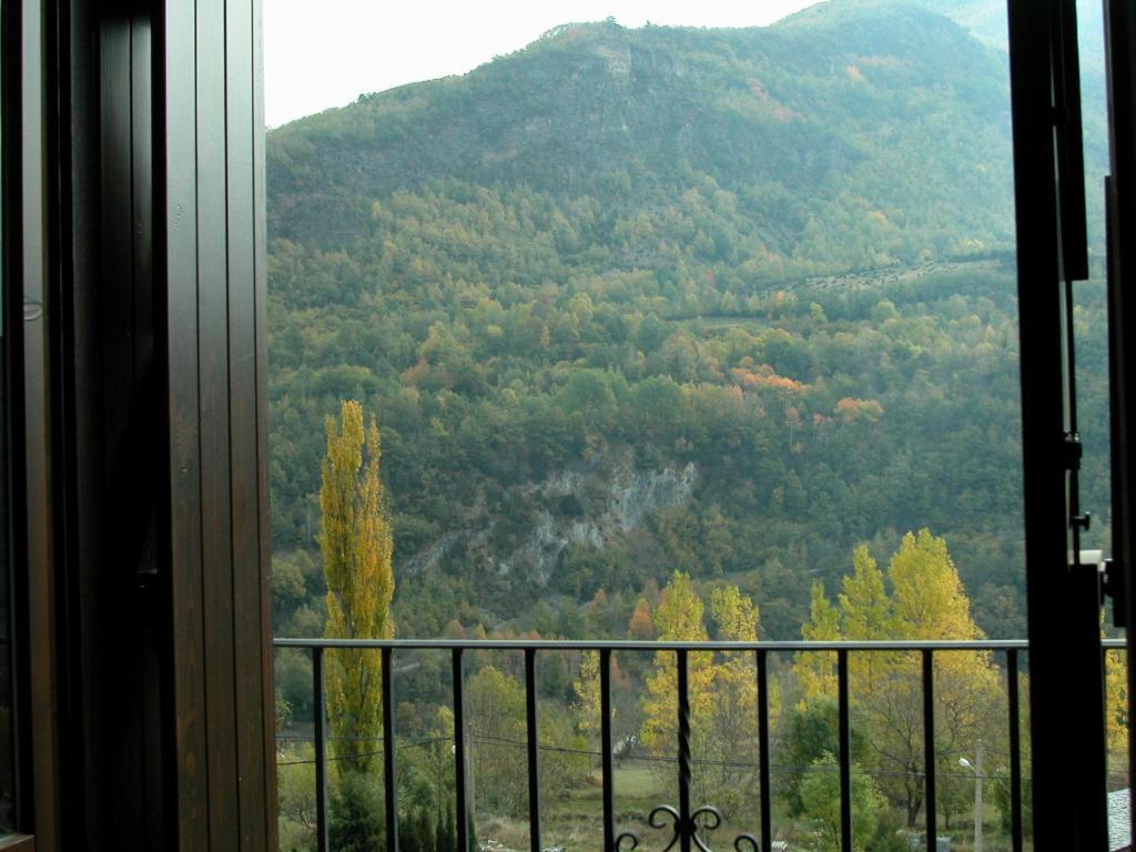 Apartamentos Estop Sahun Екстериор снимка