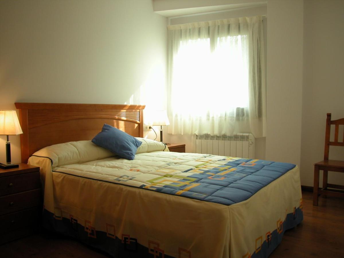 Apartamentos Estop Sahun Стая снимка